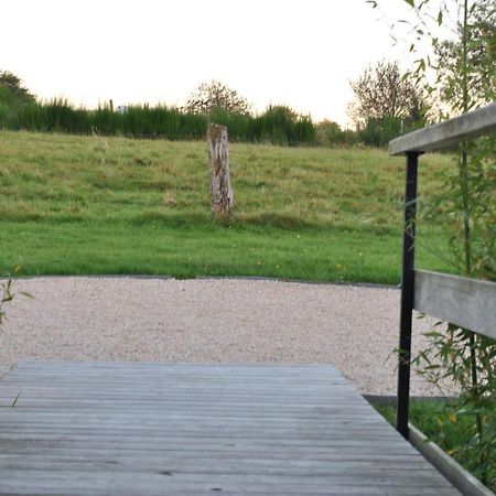 Un Espace Au Bord De L'Eau Paliseul Exterior photo